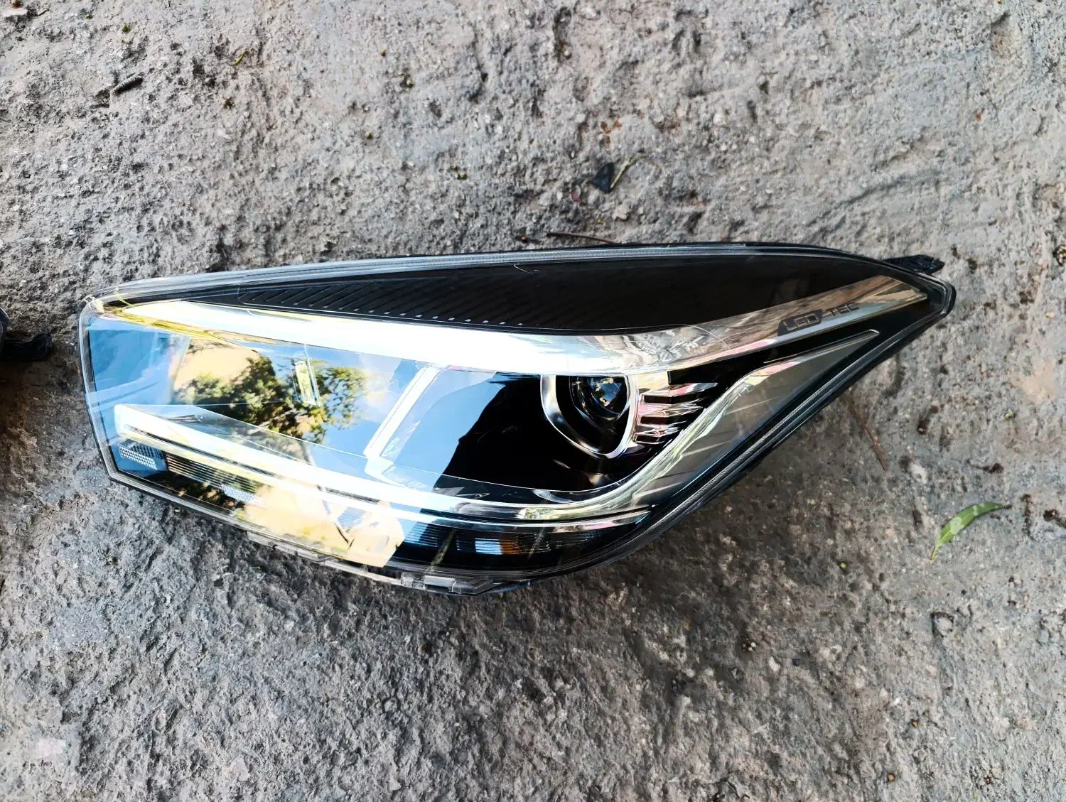 چراغ جلو ماشین های چینی|قطعات یدکی و لوازم جانبی|شیراز, محراب|دیوار