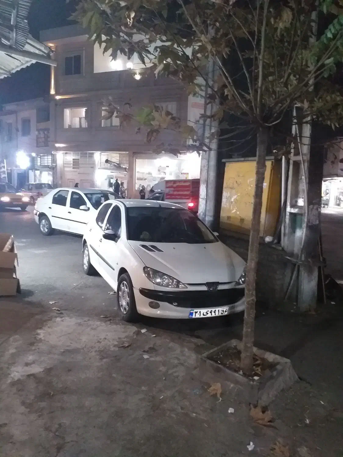 اجارهمغازهدرنوارانروبروینانوایی|اجارهٔ مغازه و غرفه|رشت, حمیدیان|دیوار