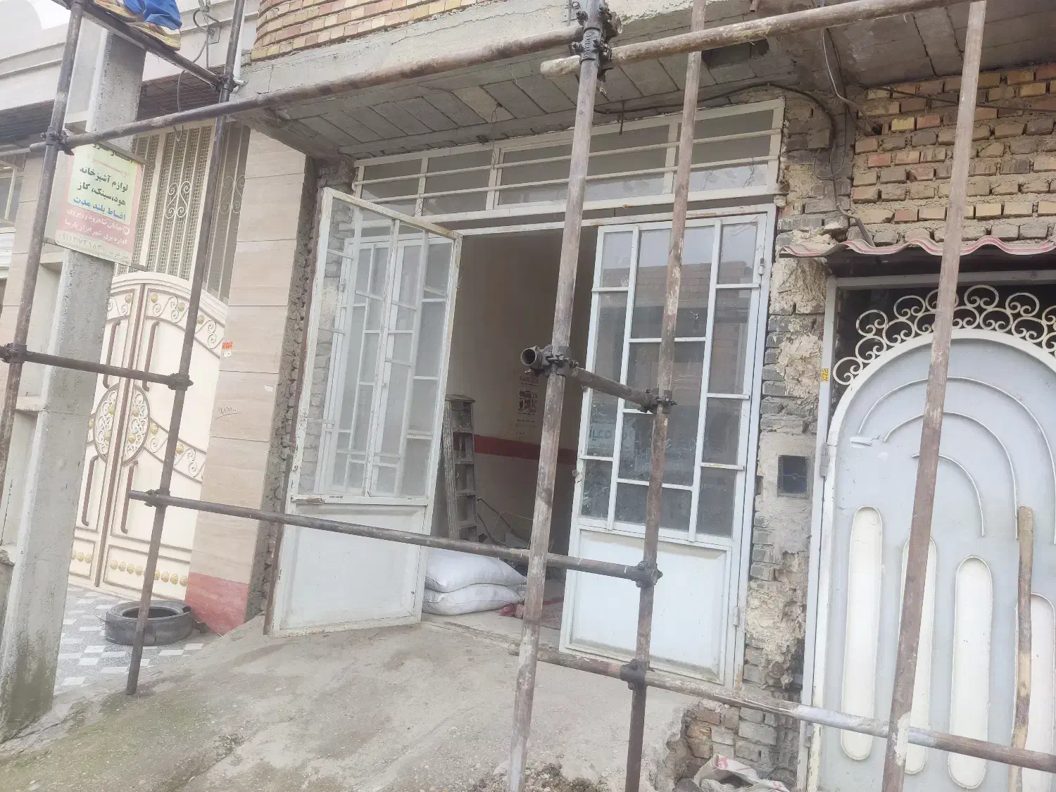 درب|مصالح و تجهیزات ساختمان|آزادشهر, |دیوار