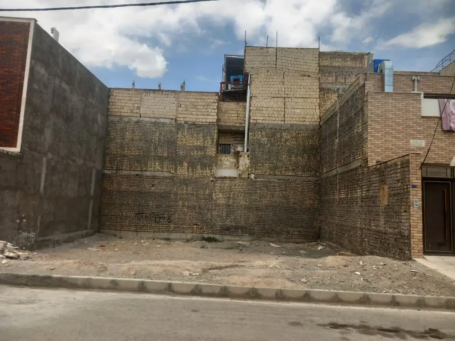 زمین آماده ساخت|فروش زمین و ملک کلنگی|قم, تعویض پلاک|دیوار