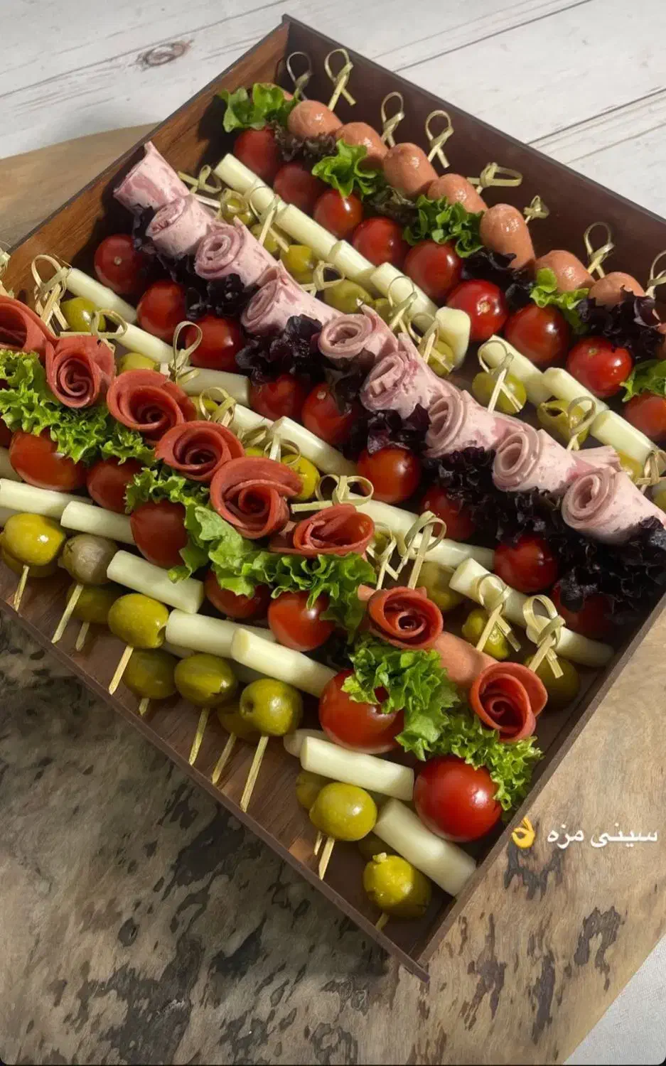 تهیه انواع فینگرفود ونون وپنیر سفره عقد|خدمات پذیرایی، مراسم|تهران, صادقیه|دیوار