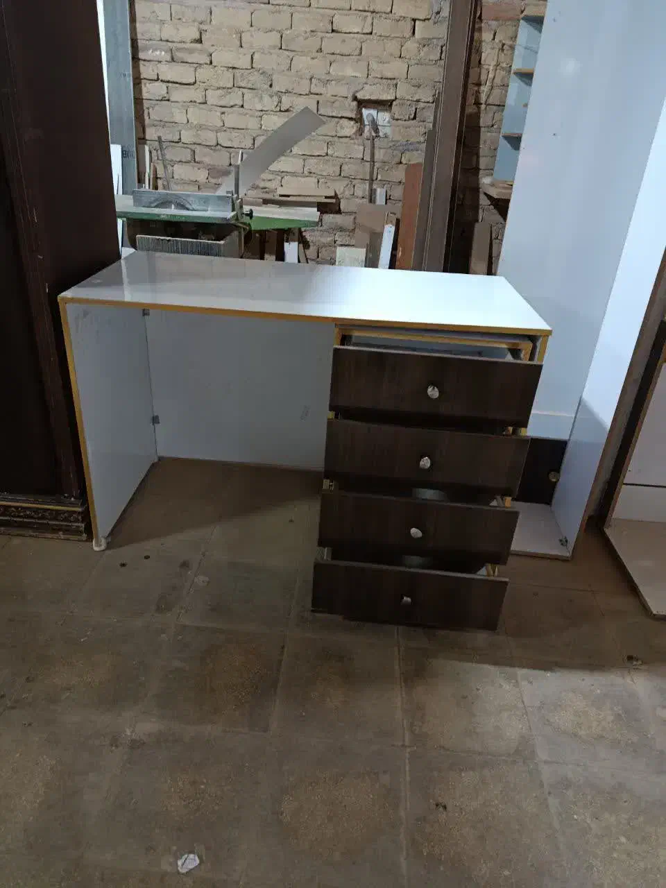 میز اداری چهار کشور با جنس ام دی اف|میز تحریر و کامپیوتر|قم, سید معصوم|دیوار