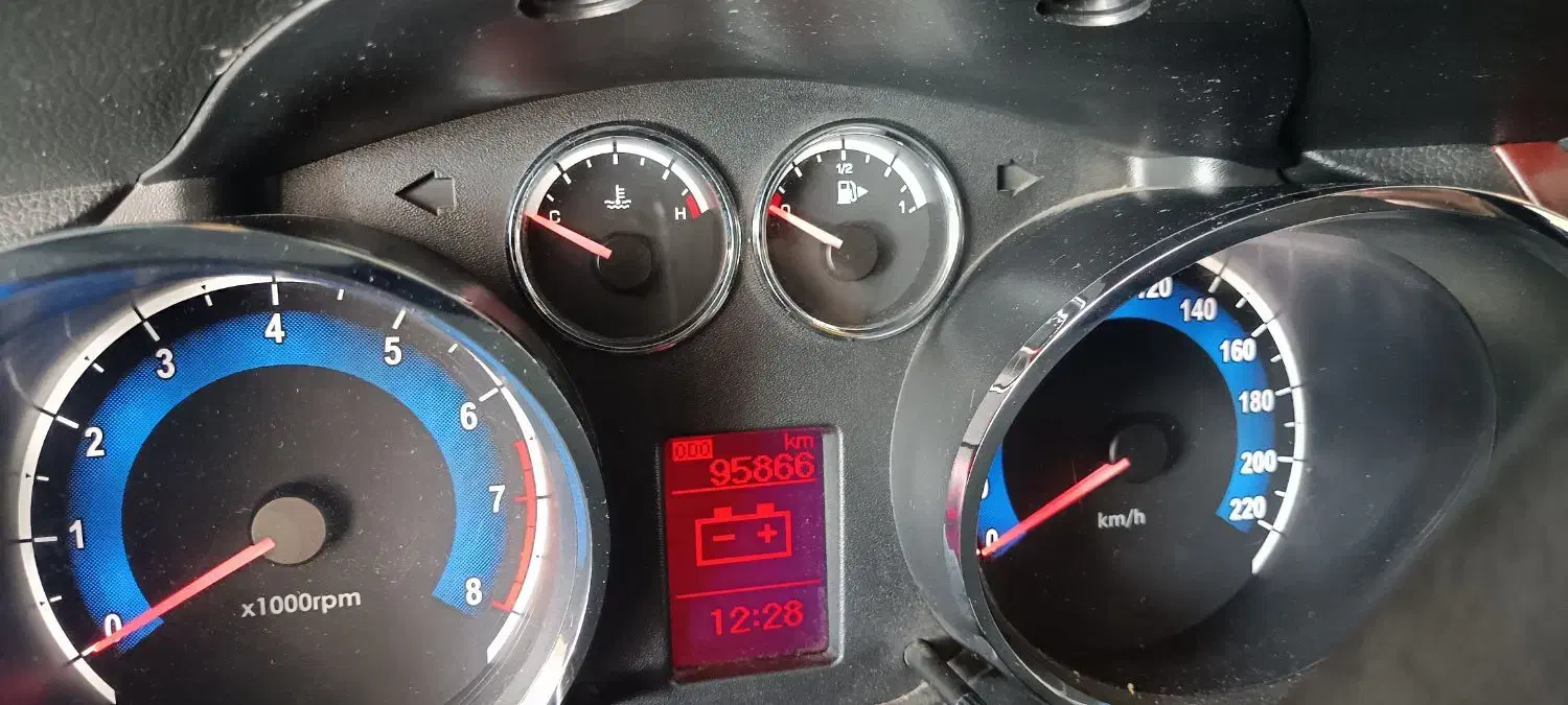 دنا معمولی|خودرو سواری و وانت|تهران, استاد معین|دیوار