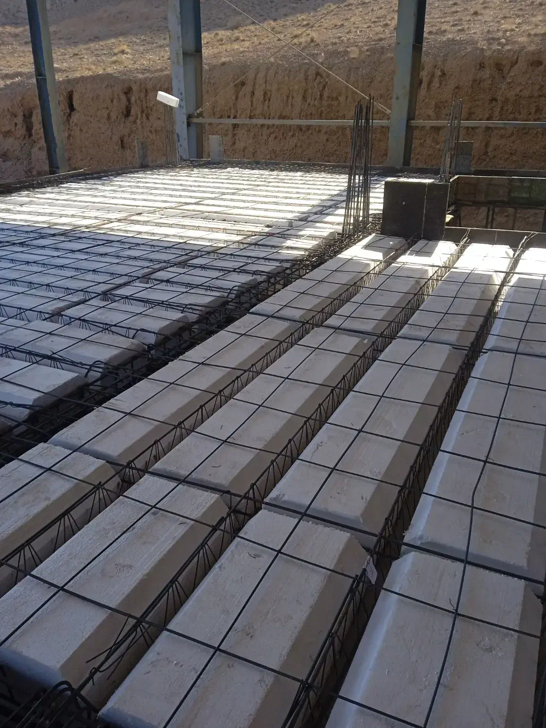 اجرای اسکلت بتن وفنداسیون و انجام تمام کارهای بتنی|خدمات پیشه و مهارت|شاهرود, |دیوار