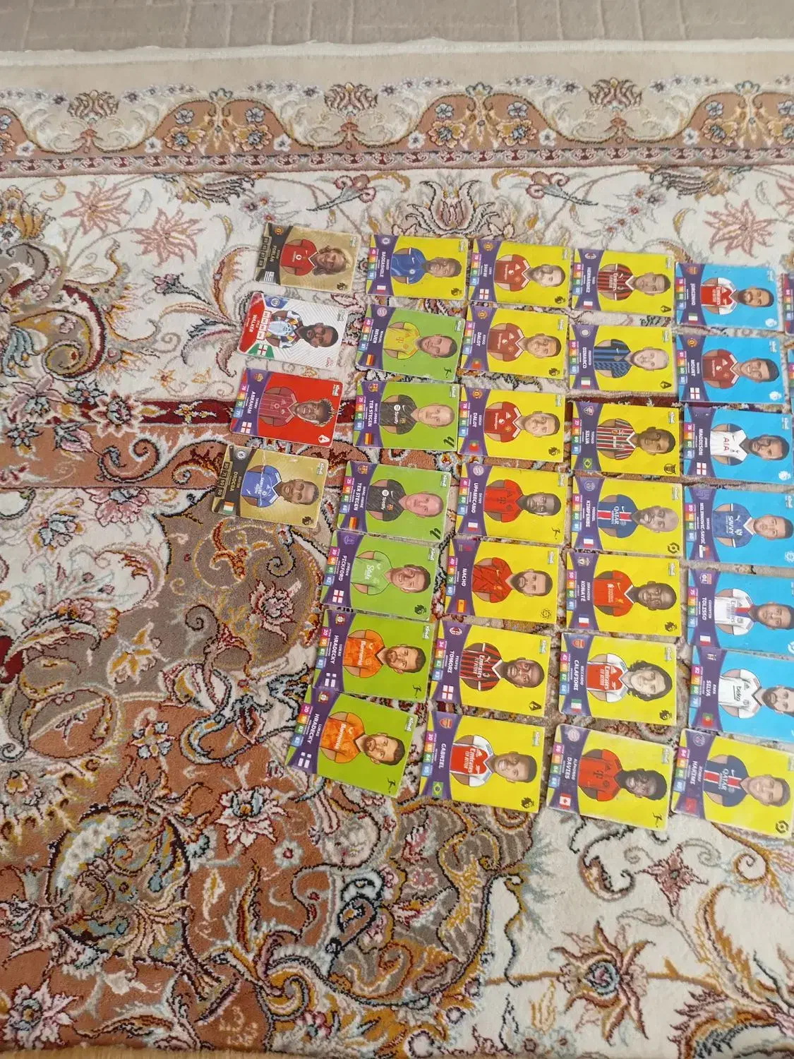 کیمدی|اسباب‌‌بازی|قم, باغ کرباسی|دیوار