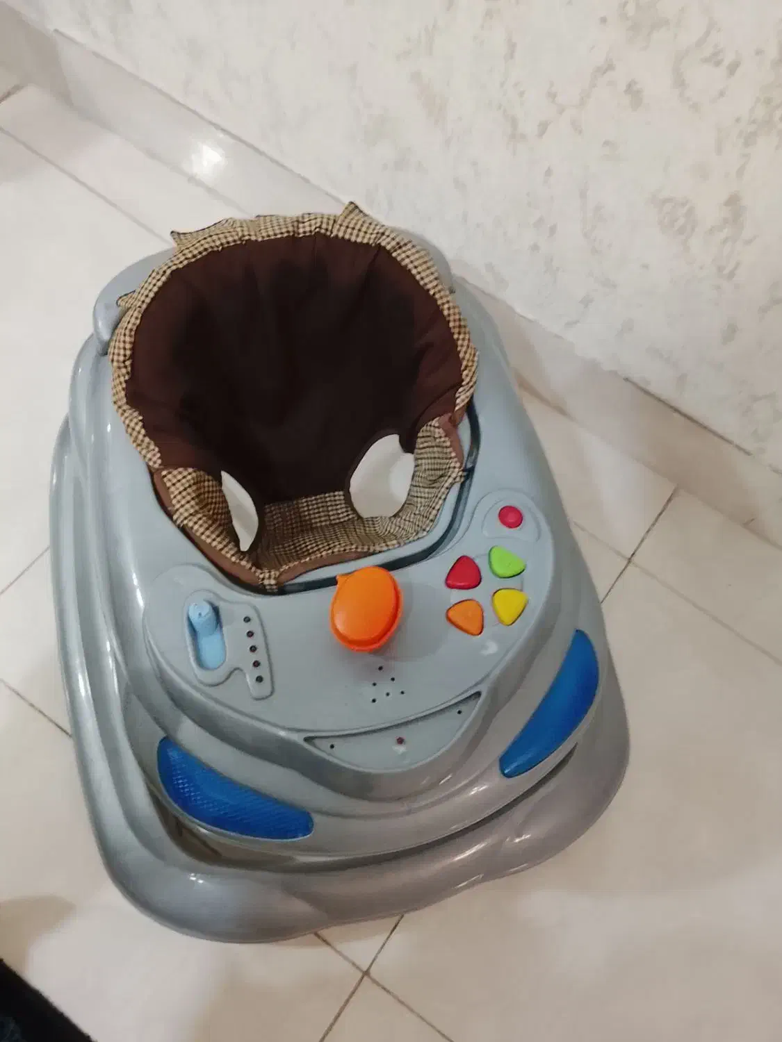 راه روهک|کالسکه و لوازم جانبی|الیگودرز, |دیوار