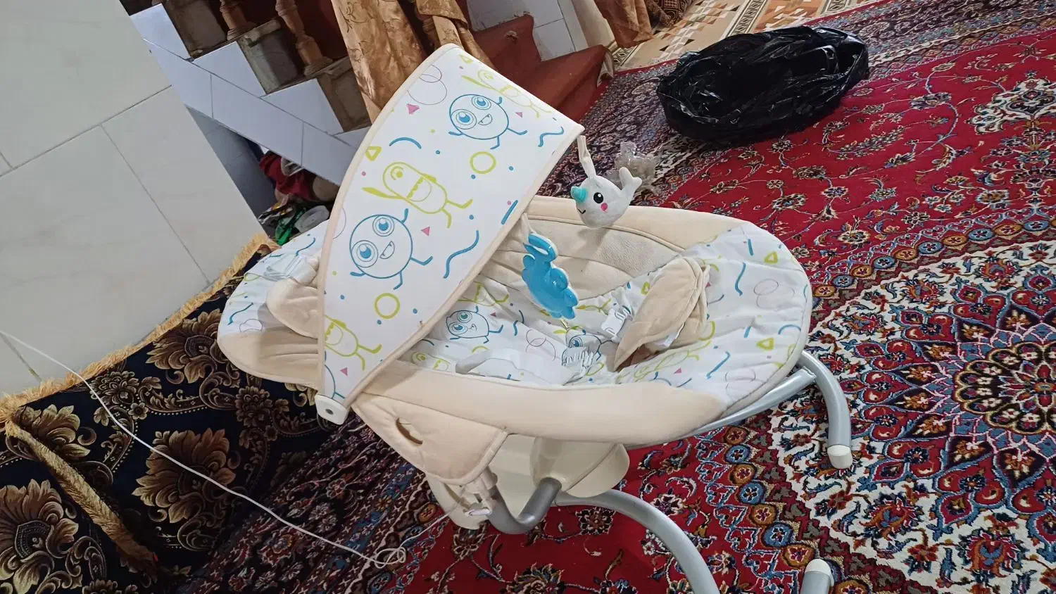 گهواره برقی|اسباب و اثاث بچه|برازجان, |دیوار