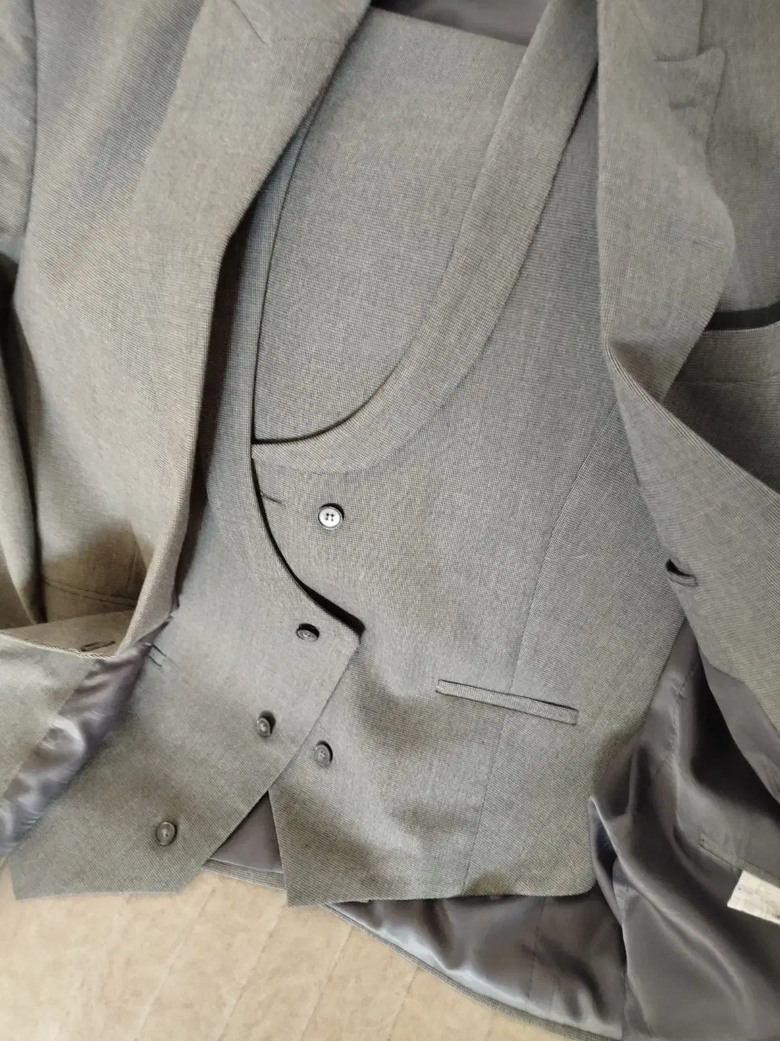 کت شلوار|لباس|بیجار, |دیوار