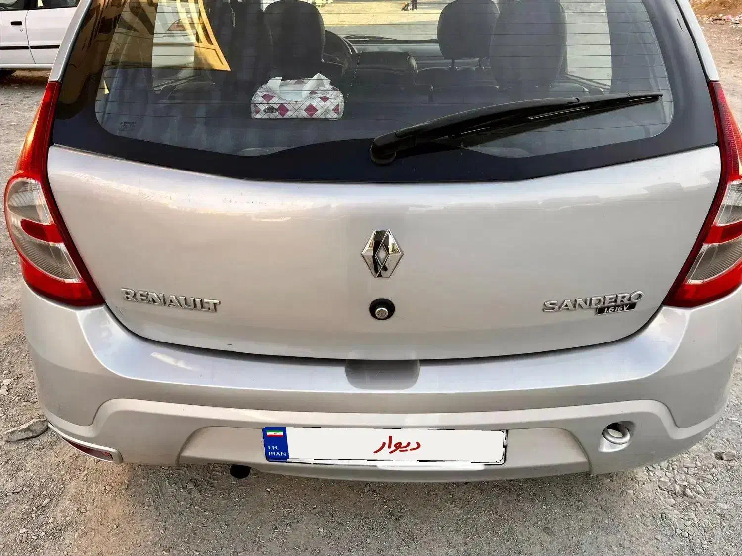 ساندرو مدل۹۵دنده دستی|خودرو سواری و وانت|تهران, کوهک|دیوار