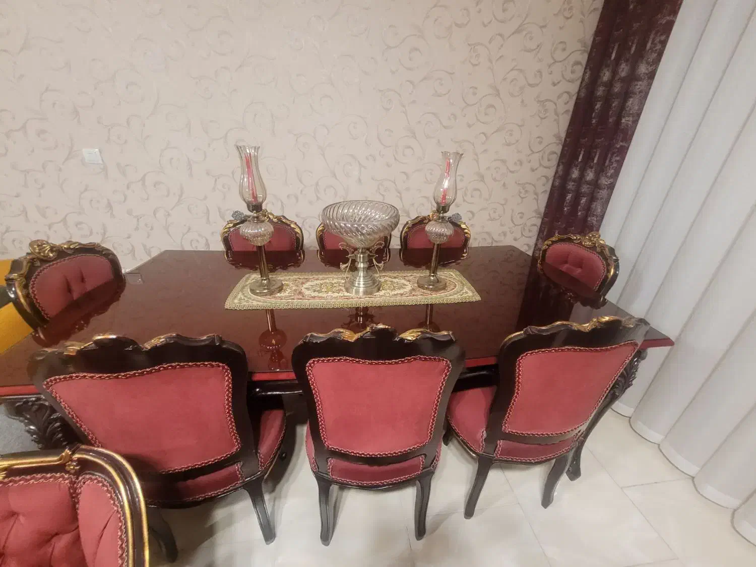 مبلمان کلاسیک آنتیک مناسب جهیزیه|مبلمان خانگی و میز عسلی|آباده, |دیوار