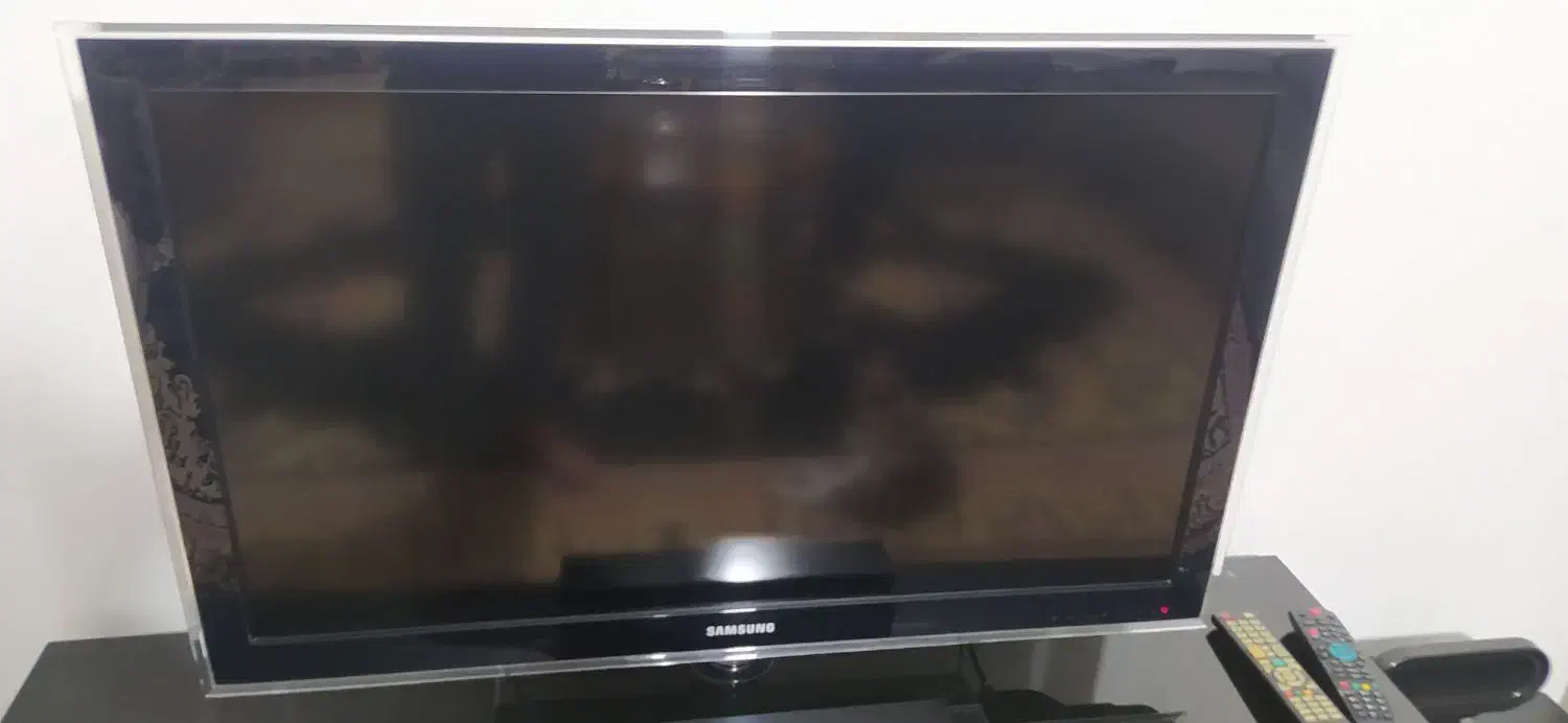تلوزیون سامسونگ ال سی دی 42|تلویزیون و پروژکتور|رشت, باهنر|دیوار