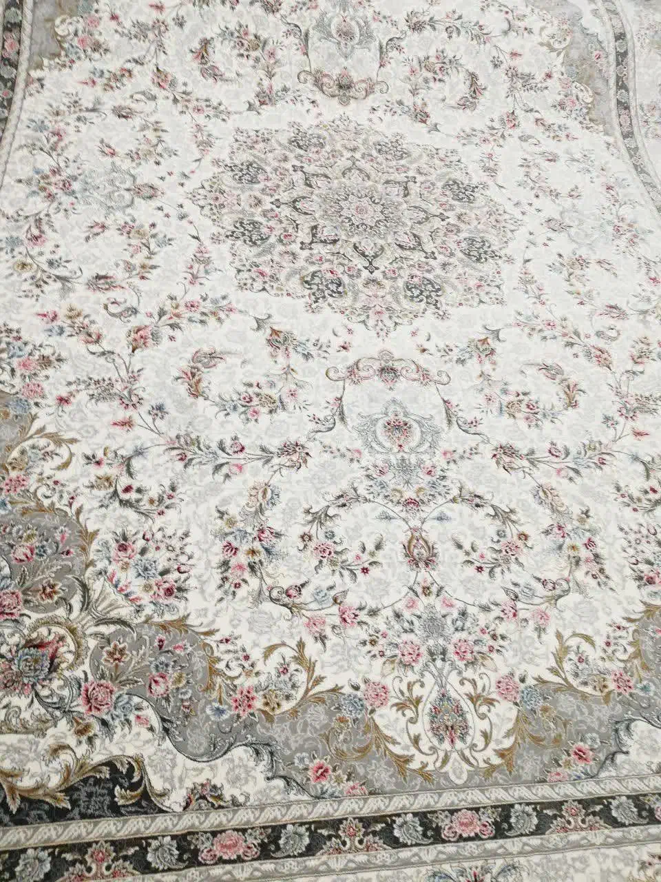 دوتخته ۹متری ۱۲۰۰شانه نو|فرش|قم, قلعه کامکار|دیوار