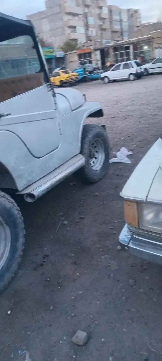 جیپ موتور میتسوبیشی چهار سیلندر رنگ نقره ای مدل ۶۹|خودرو سواری و وانت|اردبیل, |دیوار