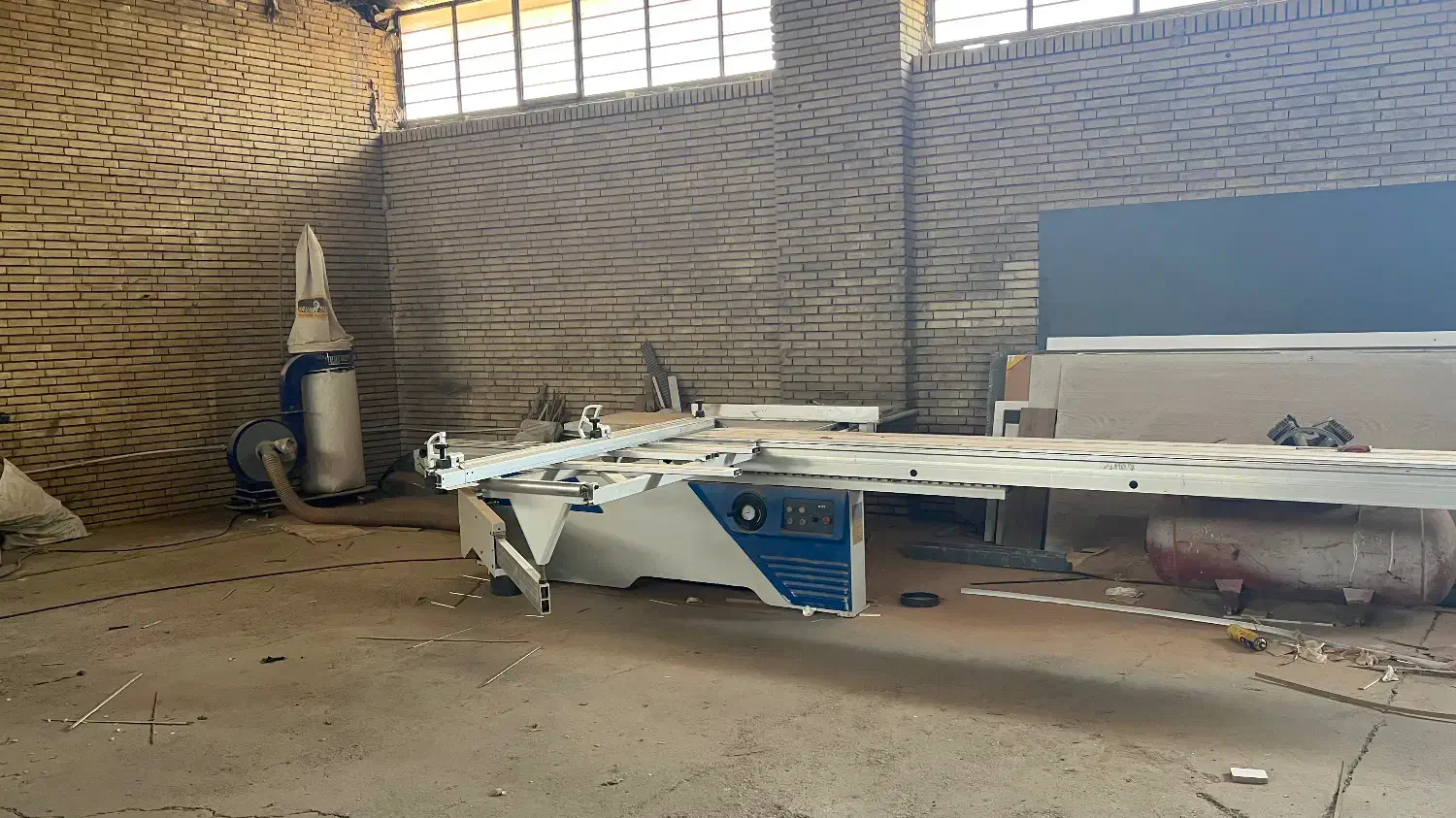 فروش واگذاری کارگاه خدمات ام دی اف|ماشین‌آلات صنعتی|یزد, |دیوار