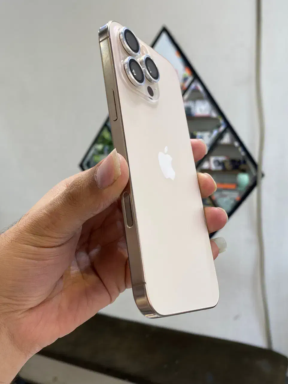 16 pro max|موبایل|مشهد, طلاب|دیوار