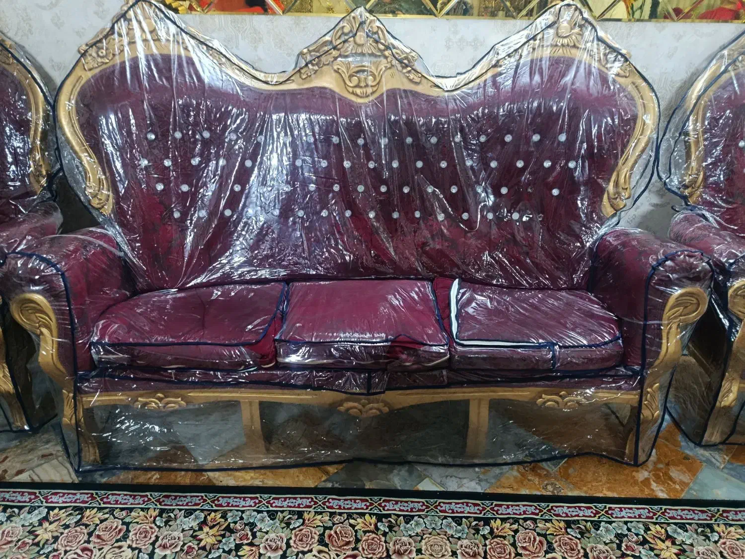 مبلمان و غذاخوری سلطنتی|مبلمان خانگی و میز عسلی|نیشابور, امام|دیوار