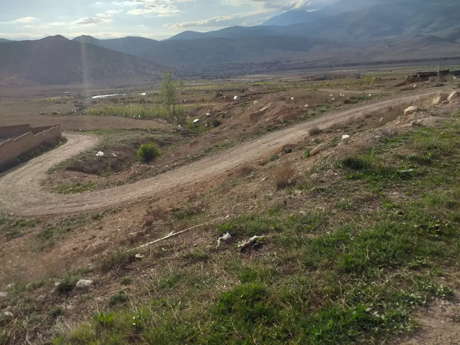 ملک در زمین باغی|فروش دفتر صنعتی، کشاورزی، تجاری|کیاسر, |دیوار