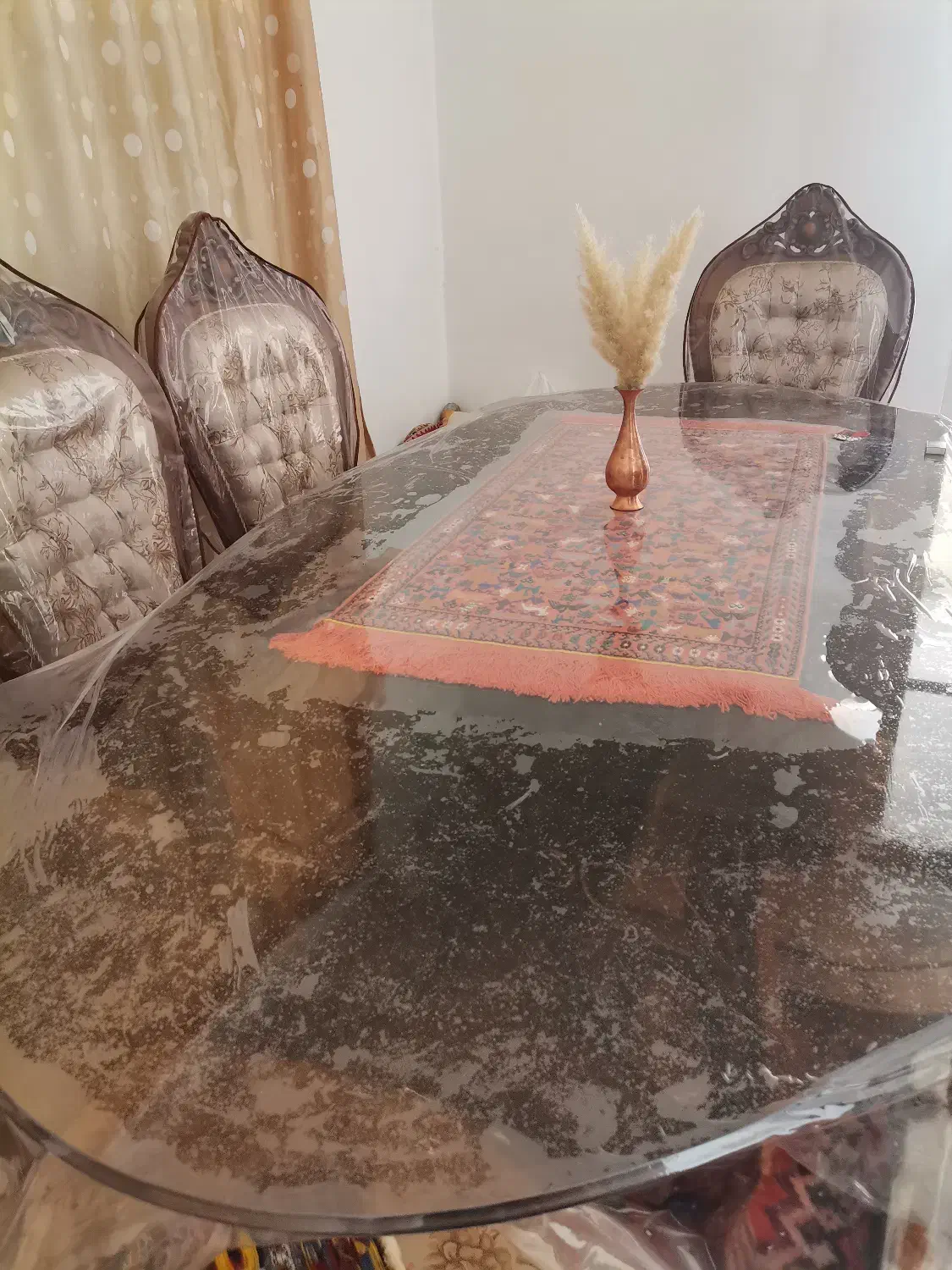 میز ناهارخوری|میز و صندلی غذاخوری|سیاخ دارنگون, |دیوار