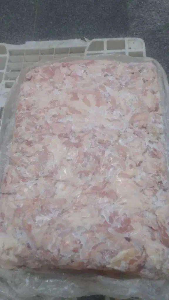 چربی دورسینه یا برگری سینه حدود۴۰درصد گوشت|خوردنی و آشامیدنی|جوادآباد, |دیوار