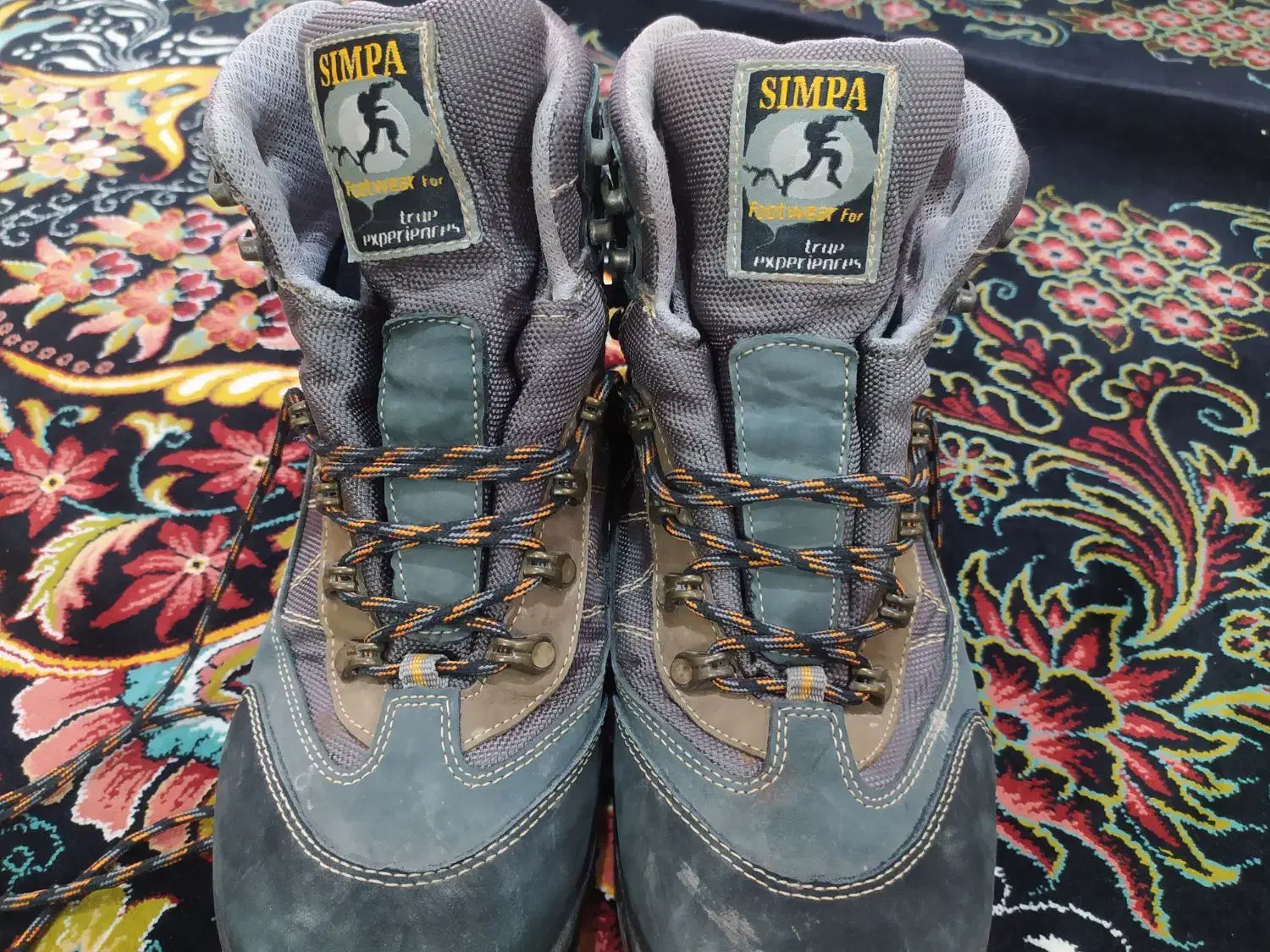 کفش کوهنوردی کاملا نو|کوهنوردی و کمپینگ|اندیمشک, |دیوار