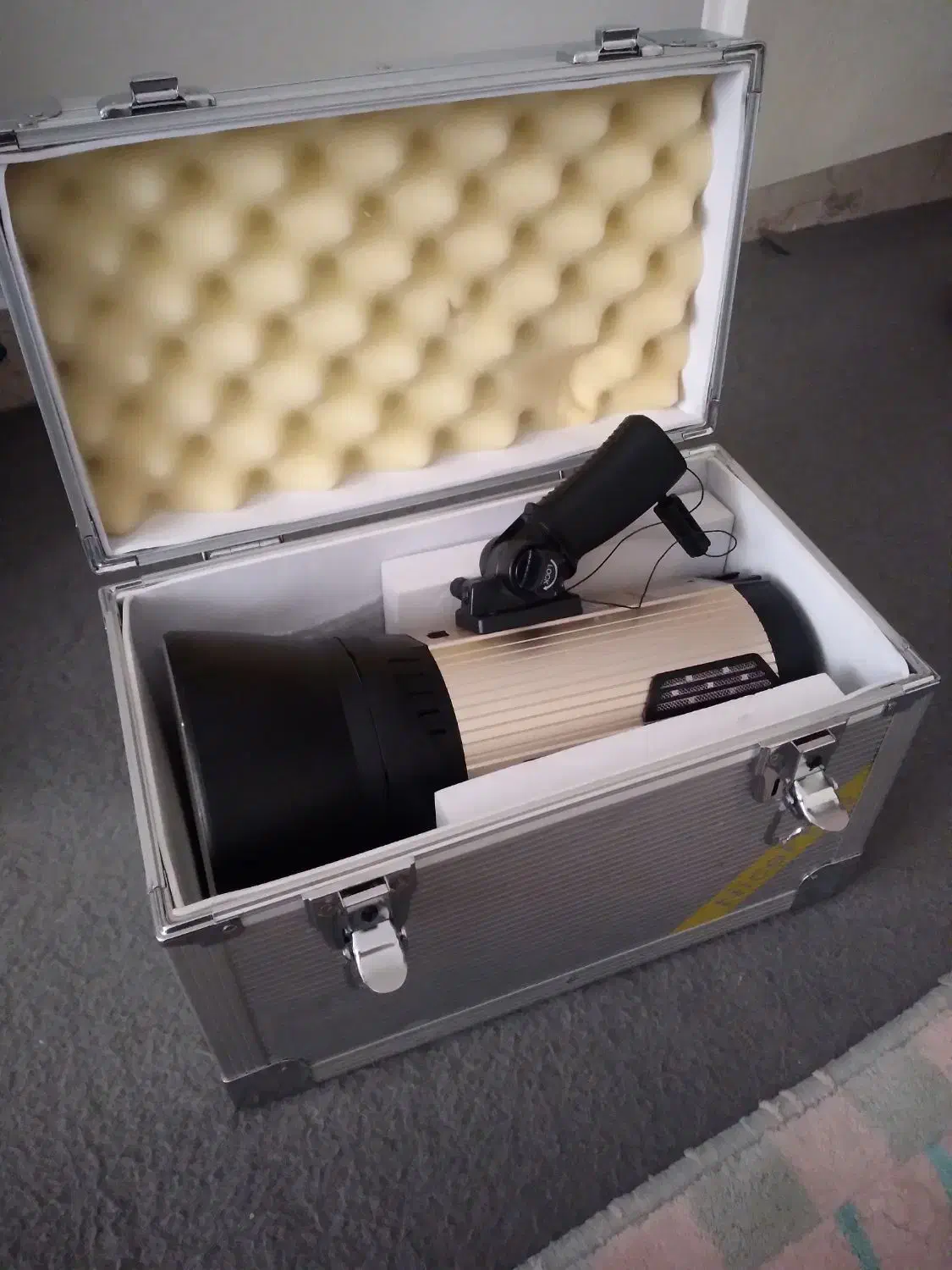 فلاش پرتابل Nice Foto 680A|دوربین عکاسی و فیلم‌برداری|تهران, شهرک پرواز|دیوار