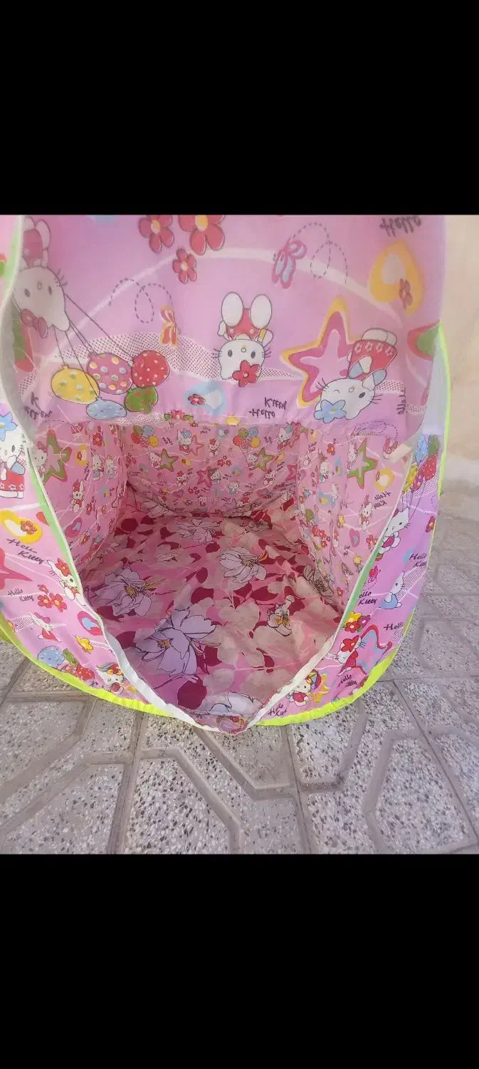 چادر مسافرتی و تشک بچه در حد نو ۴۰۰۰۰۰ هزار|اسباب و اثاث بچه|نیشابور, میدان حافظ|دیوار