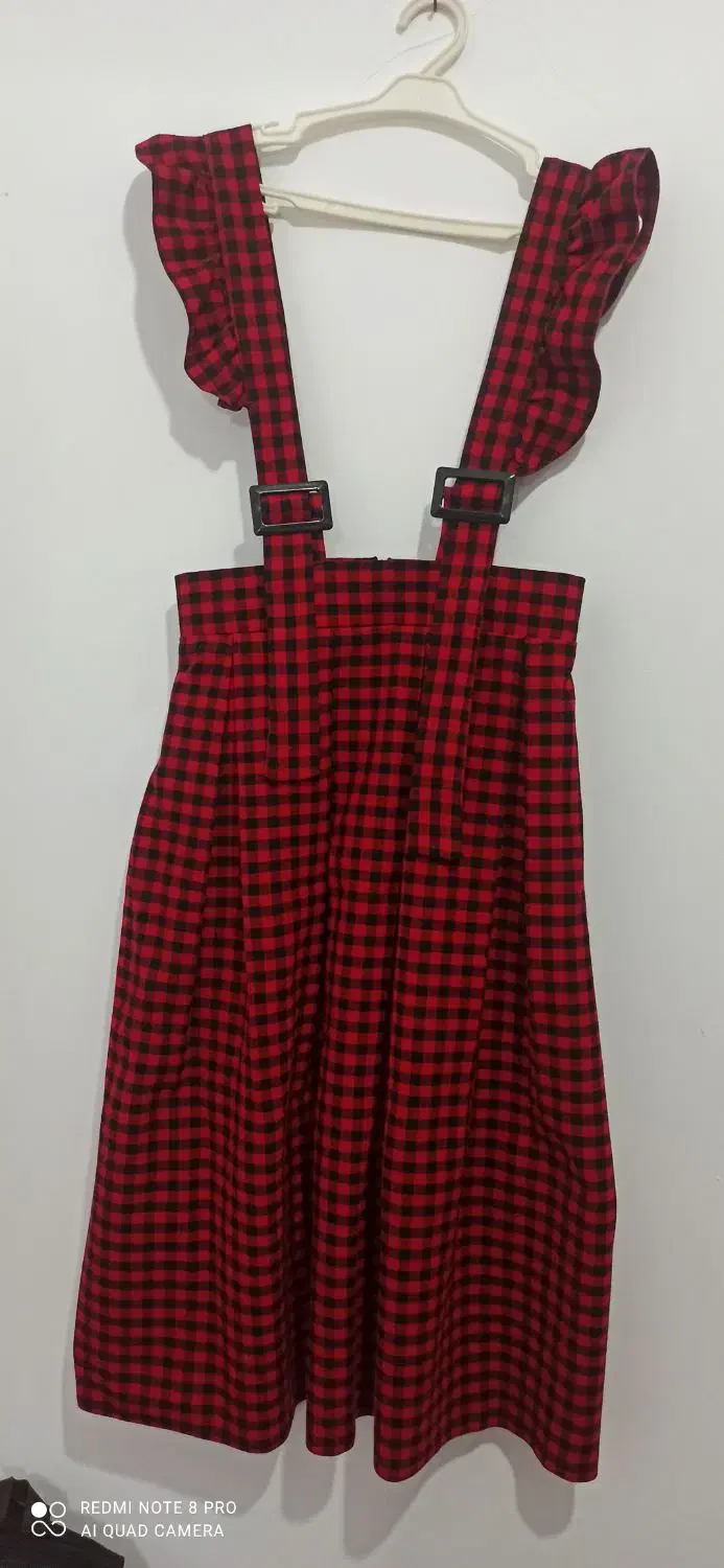 دامن یلدایی|لباس|رباط‌کریم, رباط‌کریم|دیوار