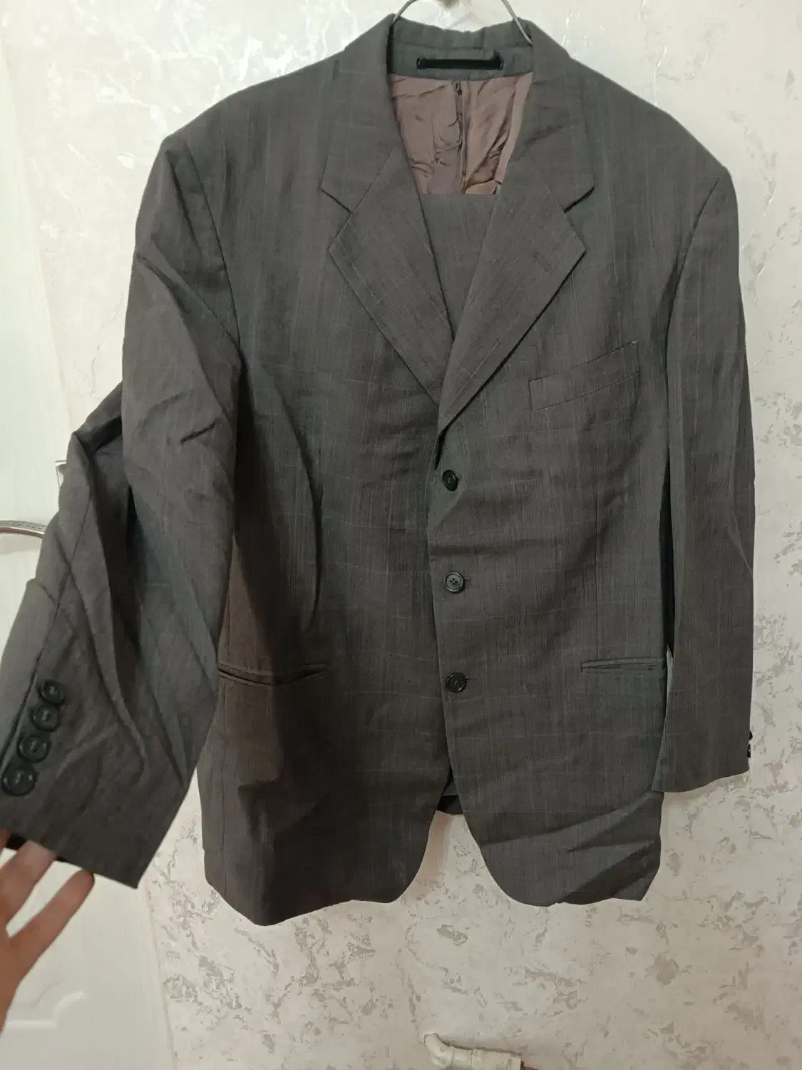 کت و کاپشن و پالتو|لباس|قدس, شهر‌قدس|دیوار