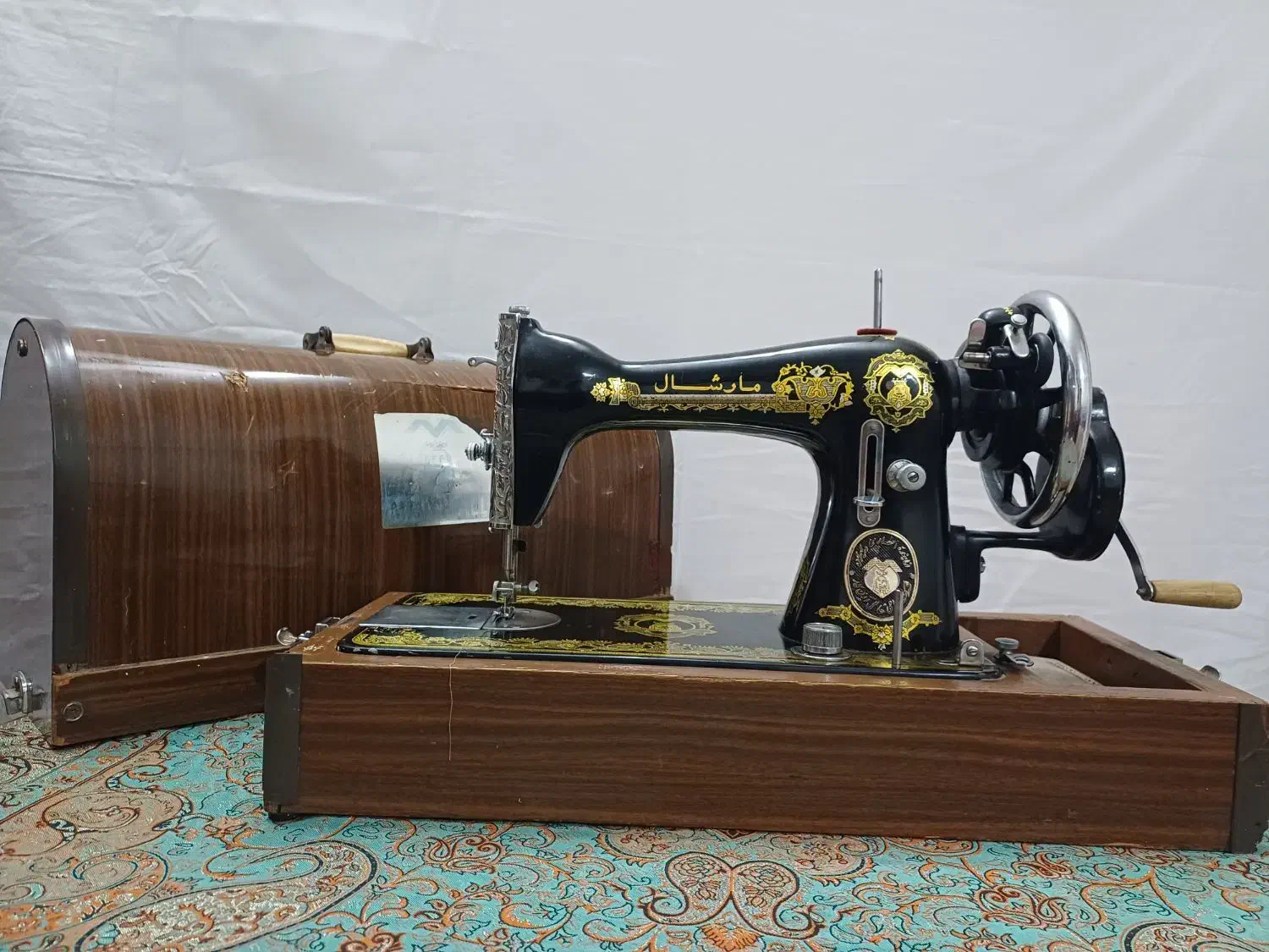 چرخ خیاطی|چرخ خیاطی و ریسندگی|دماوند, دماوند|دیوار