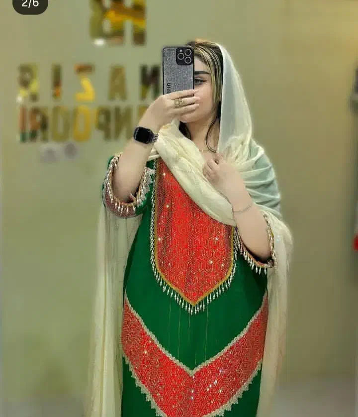 لباس بندری|لباس|بندرعباس, |دیوار