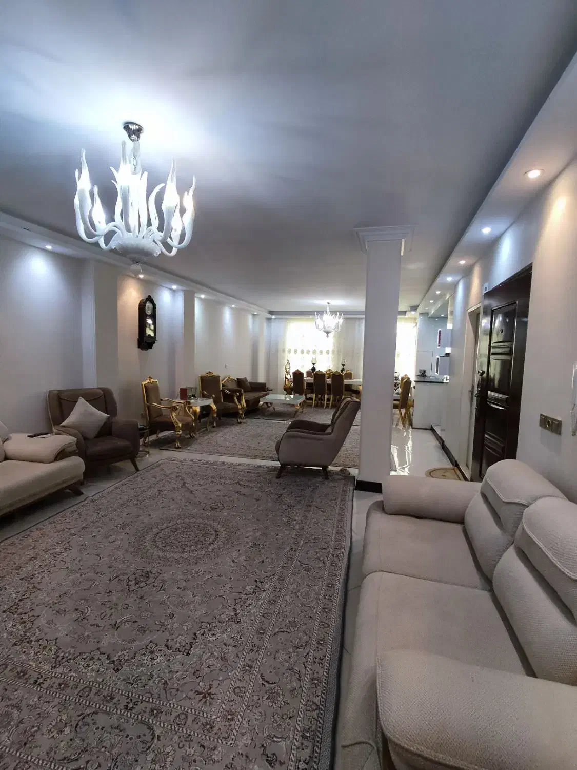 ۱۳۰ متر ۳ خواب فول امکانات. (سعادت اباد. آسمان)|فروش آپارتمان|تهران, آسمان|دیوار