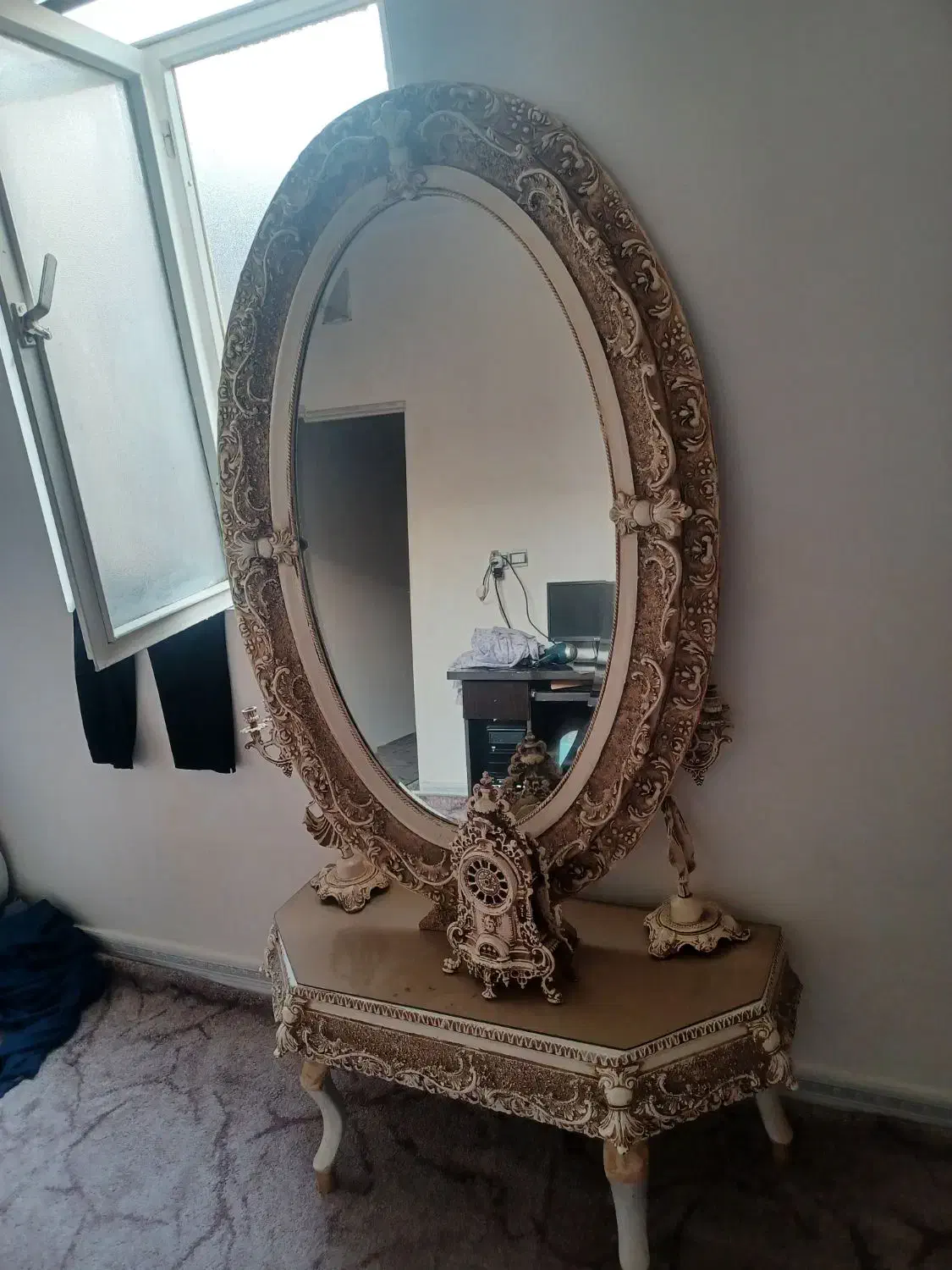 آیینه و شمعدان|آینه|ورامین, ورامین|دیوار