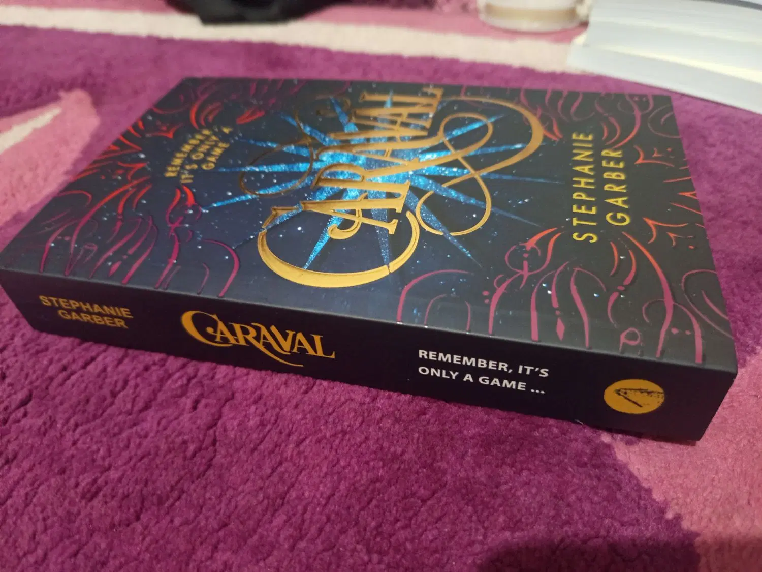 کتاب کاراوال (Caraval) زبان اصلی|کتاب و مجله آموزشی|تهران, درب دوم|دیوار