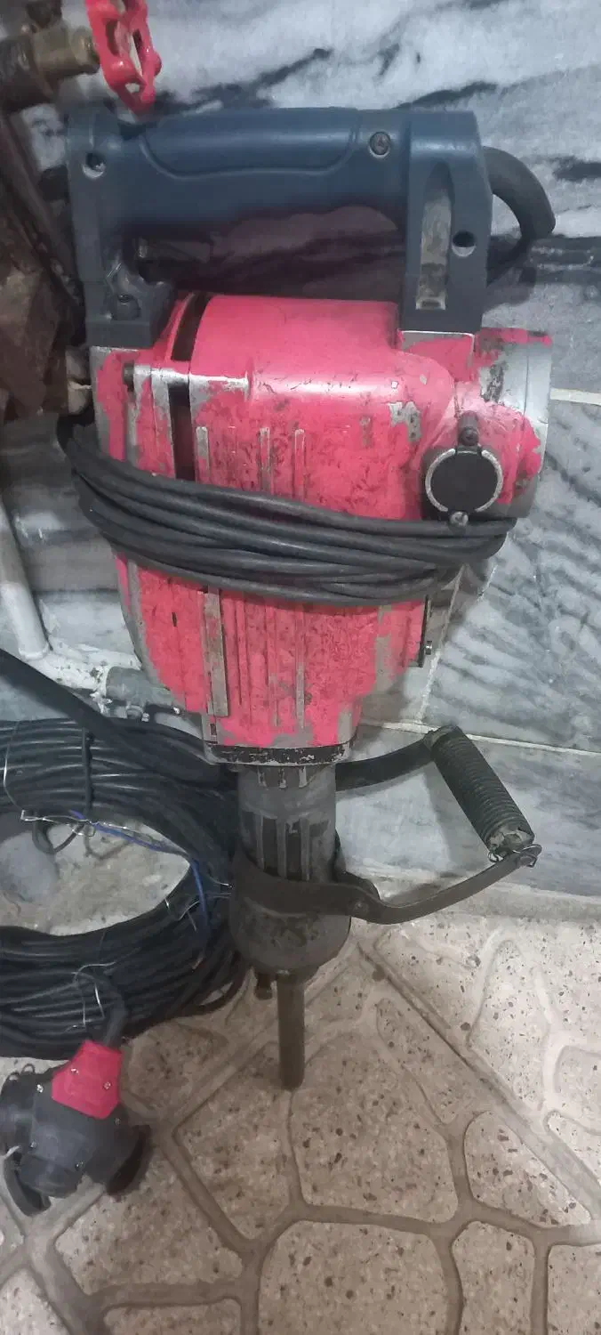 هیلتی ۱۶ کیلویی|ابزارآلات|بروجرد, |دیوار