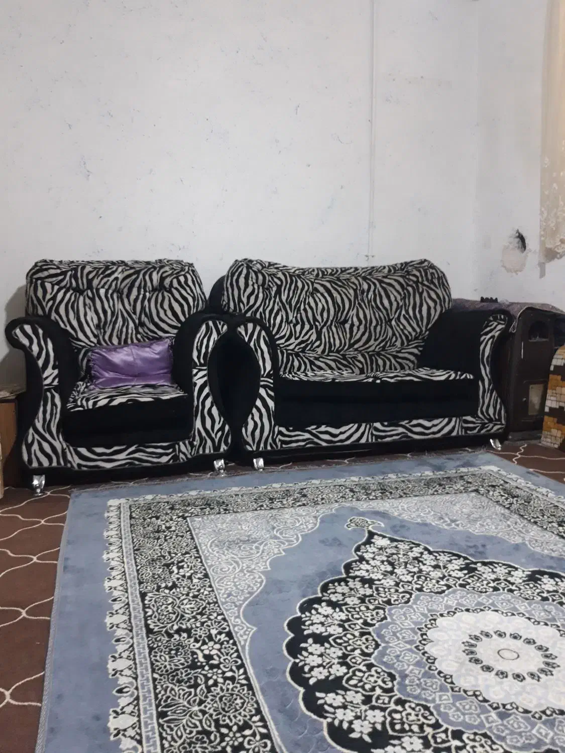 مبل۷نفره|مبلمان خانگی و میز عسلی|شیراز, شاهچراغ|دیوار