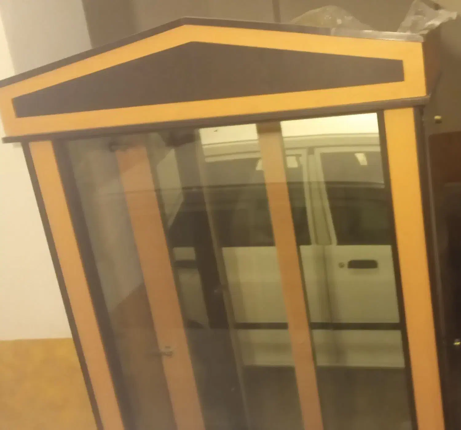 ویترین، تخت خواب یک نفره  ،|حراج|بروجن, |دیوار