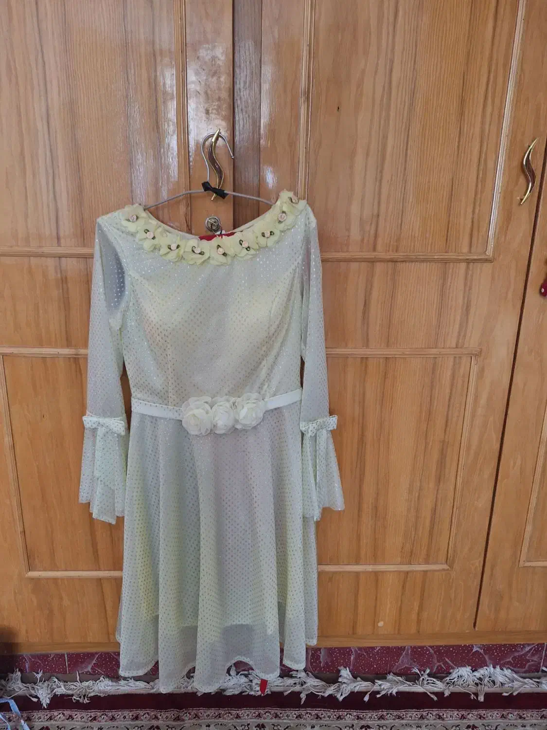 پیراهن عروسکی|لباس|سامان, |دیوار