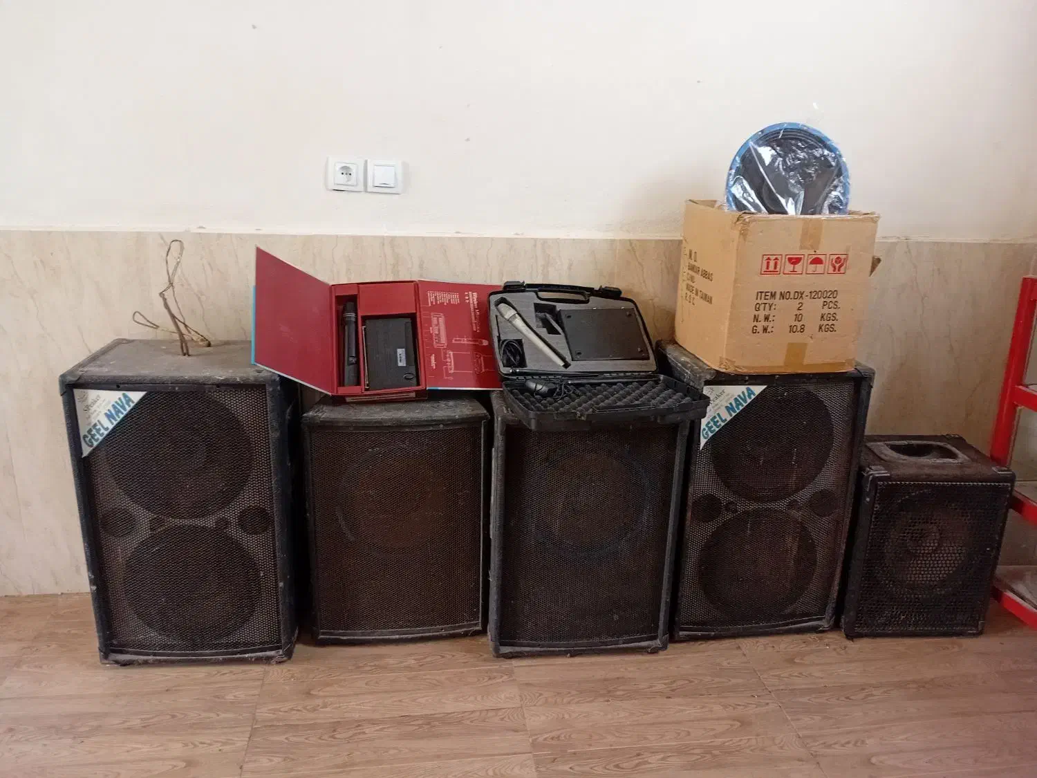 باند و دستگاه آمپلی فایر|صوتی و تصویری|حویق, |دیوار