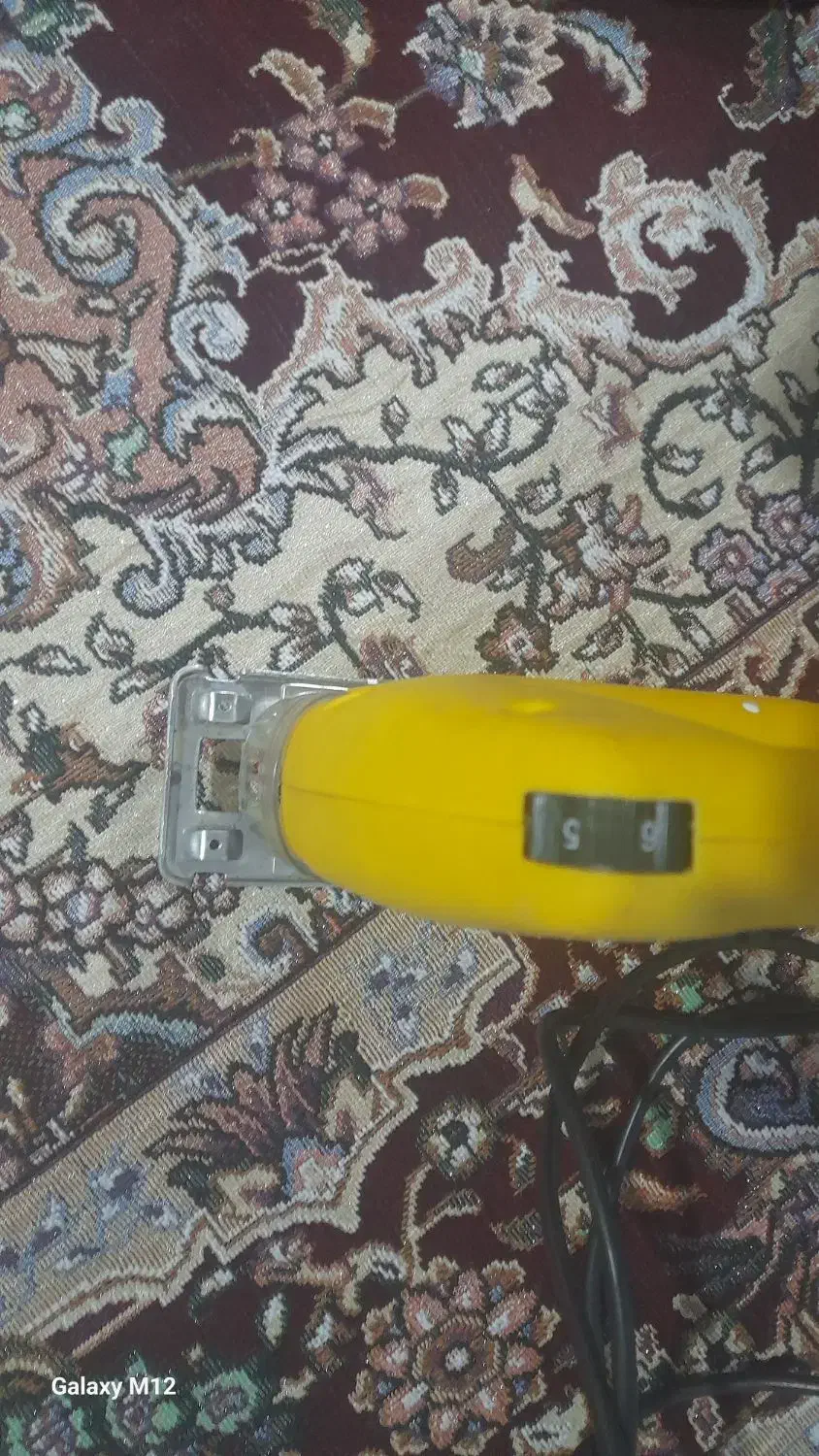 عمود بر .|ابزارآلات|نقده, |دیوار