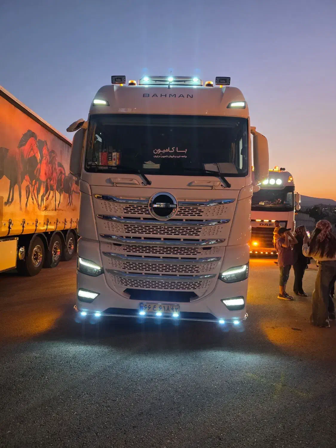 فورس F38 مدارک کامل با کارت سوخت|خودرو سنگین|شیراز, وزیرآباد|دیوار