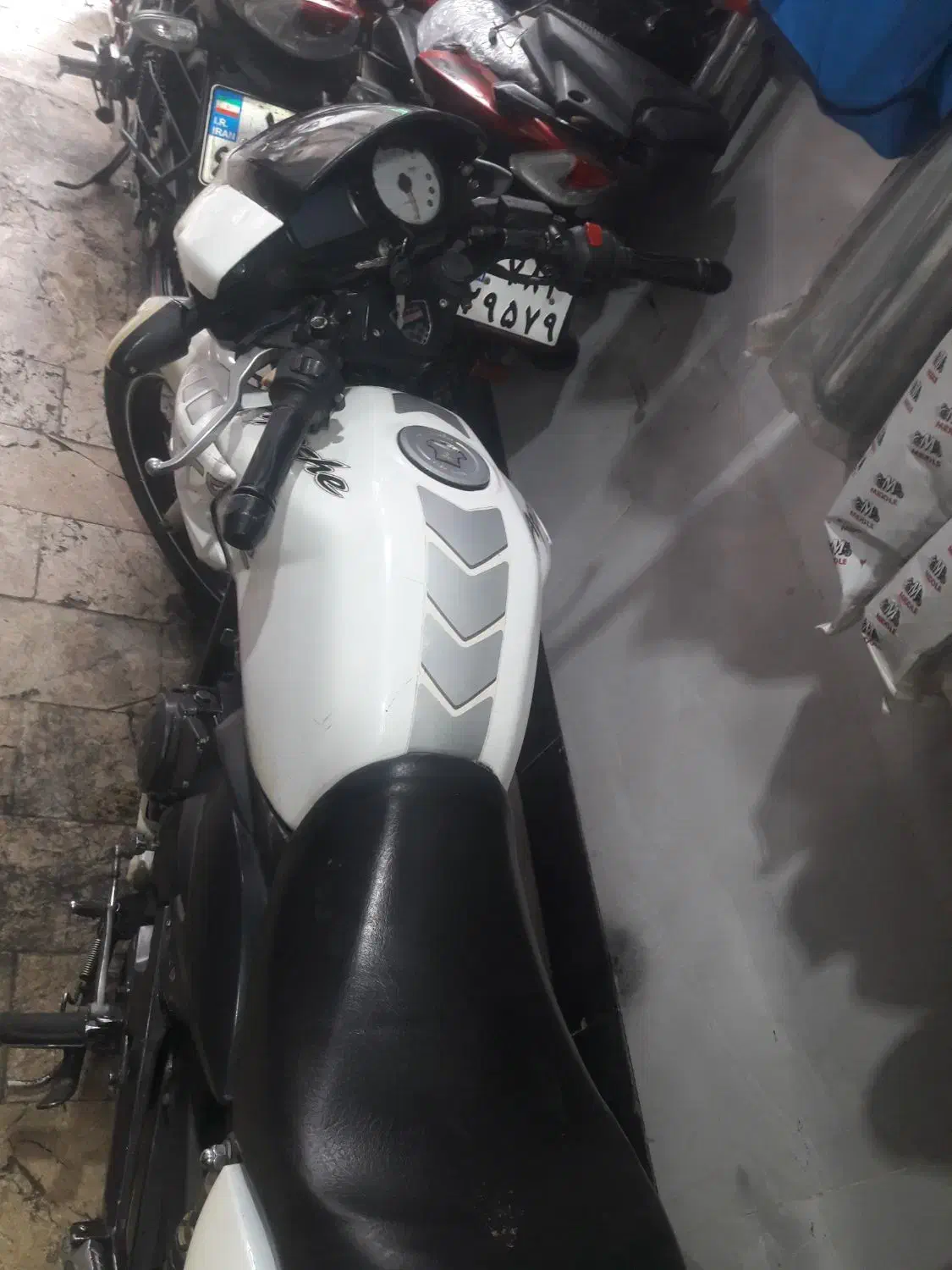 موتور ااپاچی مدل ۹۰ سالم|موتورسیکلت|مشهد, رده|دیوار