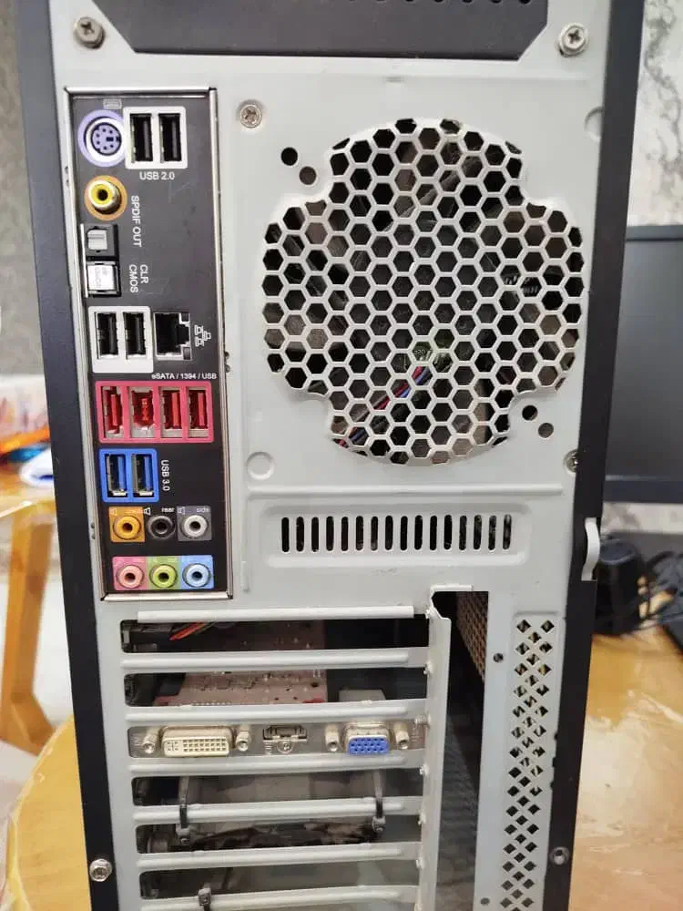 کامپیوتر خانگی سالم|رایانه رومیزی|پیشوا, |دیوار