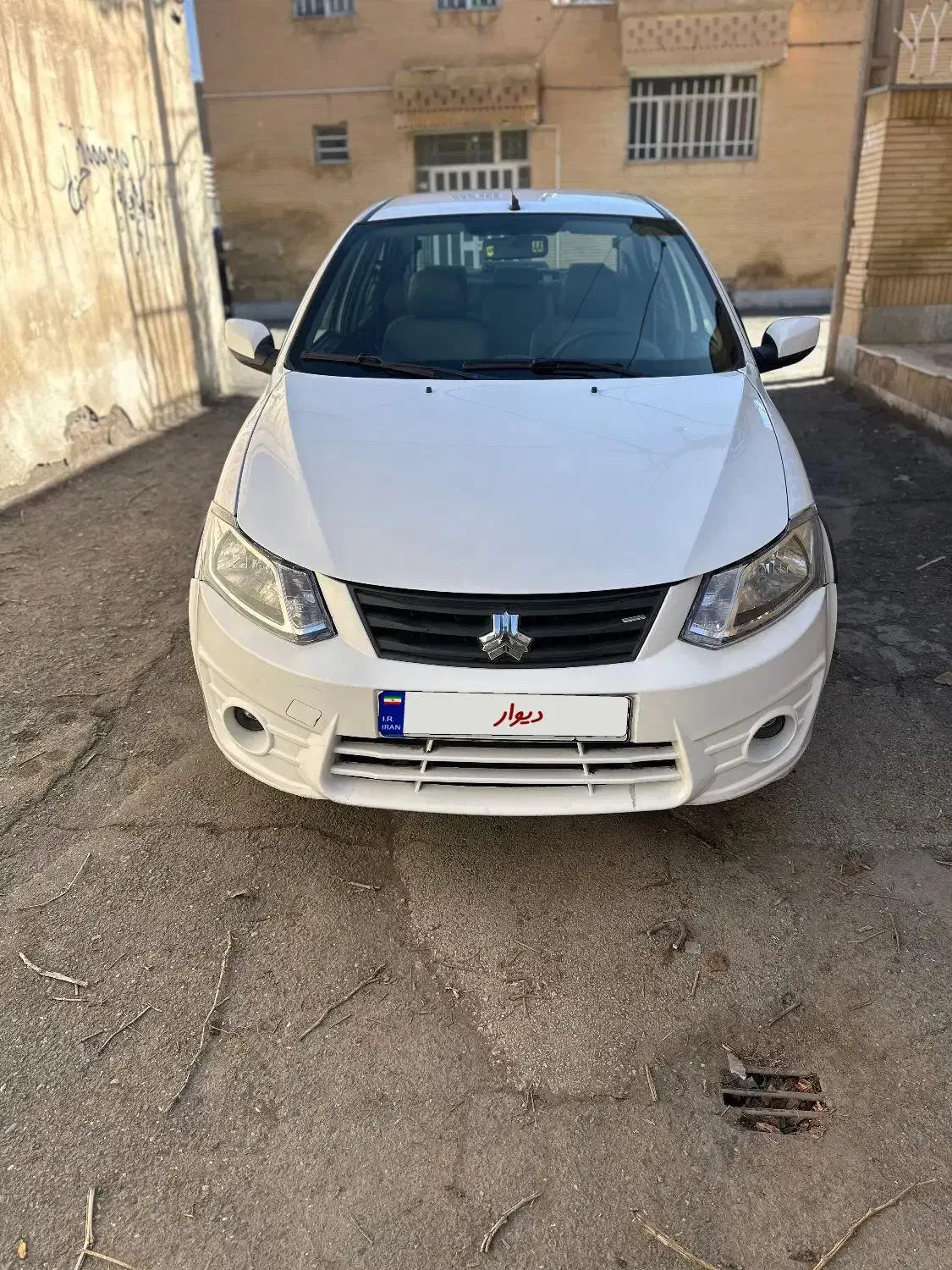 ساینا مدل ۹۷|خودرو سواری و وانت|نیشابور, شریعتی|دیوار