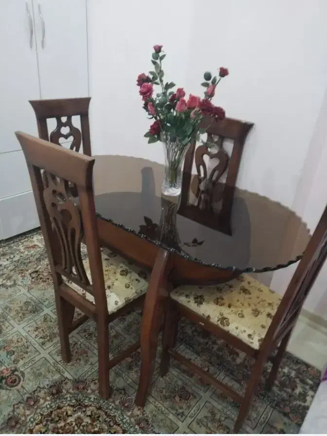 میز نهار خوری چهار نفره|میز و صندلی غذاخوری|سبزوار, امیر کبیر|دیوار