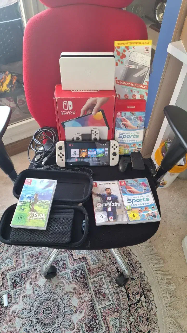 دستگاه نینتندو سوییچ  همراه بازی و کلی لوازم جانبی|کنسول، بازی ویدئویی و آنلاین|تهران, سازمان برنامه شمالی|دیوار