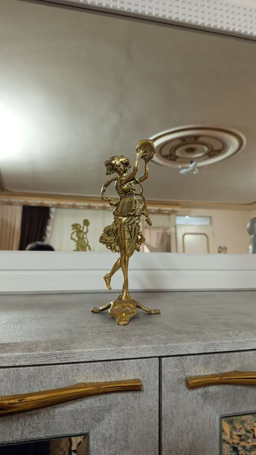 مجسمه برنز|مجسمه، تندیس، ماکت|قم, شهرک فاطمیه|دیوار