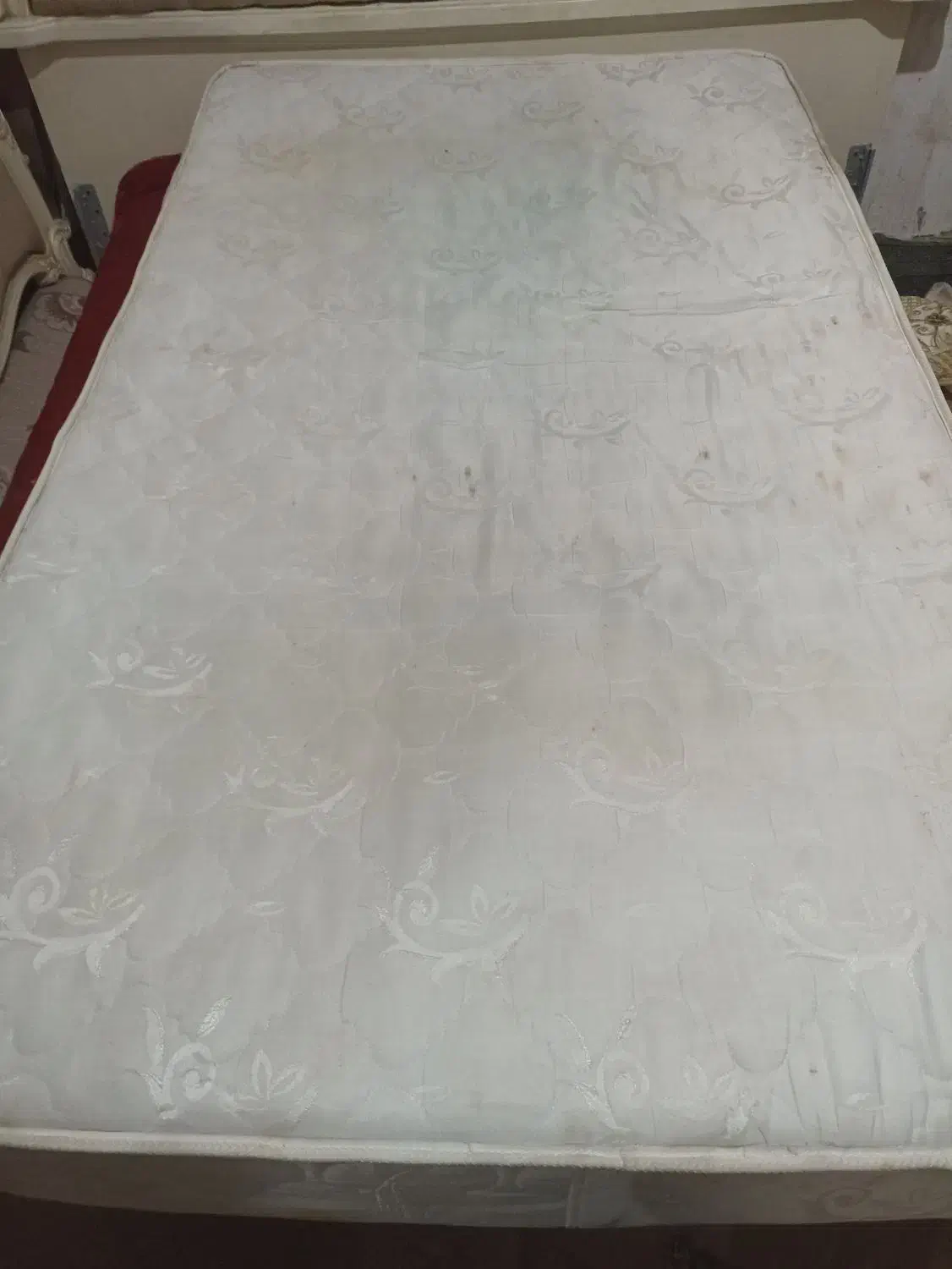 تشک تخت دونفره لازمم نمی شه می خوام بفروشم|تشک تختخواب|کردکوی, |دیوار