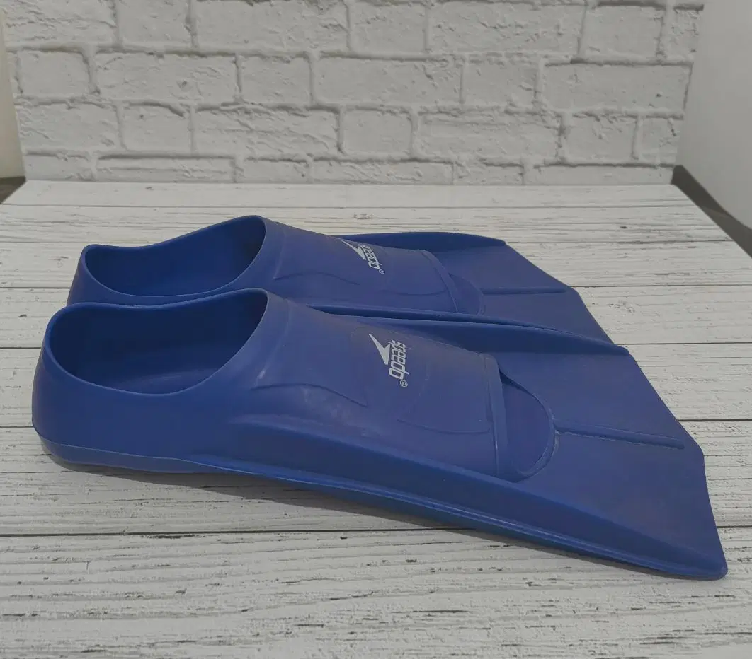 فین شنا مارکِ speedo|غواصی و ورزشهای آبی|رشت, حسین آباد|دیوار