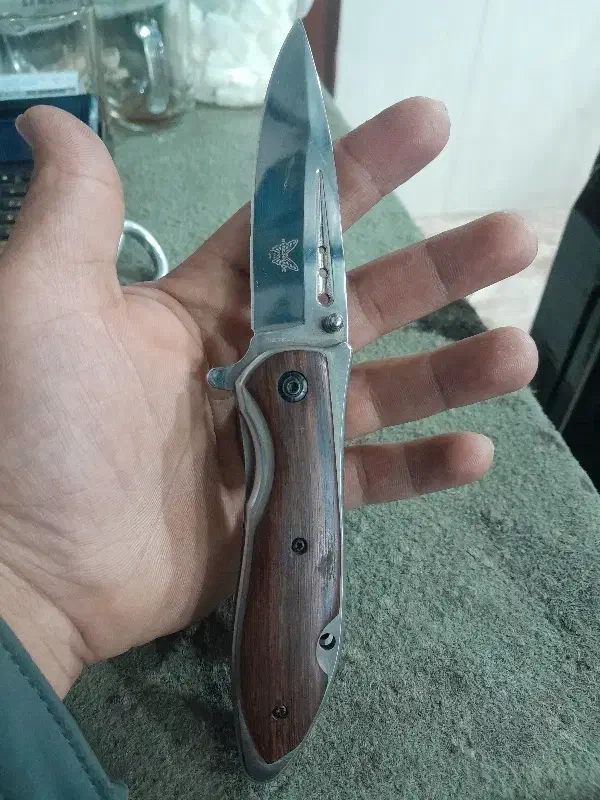 چاقو|کلکسیون اشیاء عتیقه|نیشابور, بنیاد شهید|دیوار