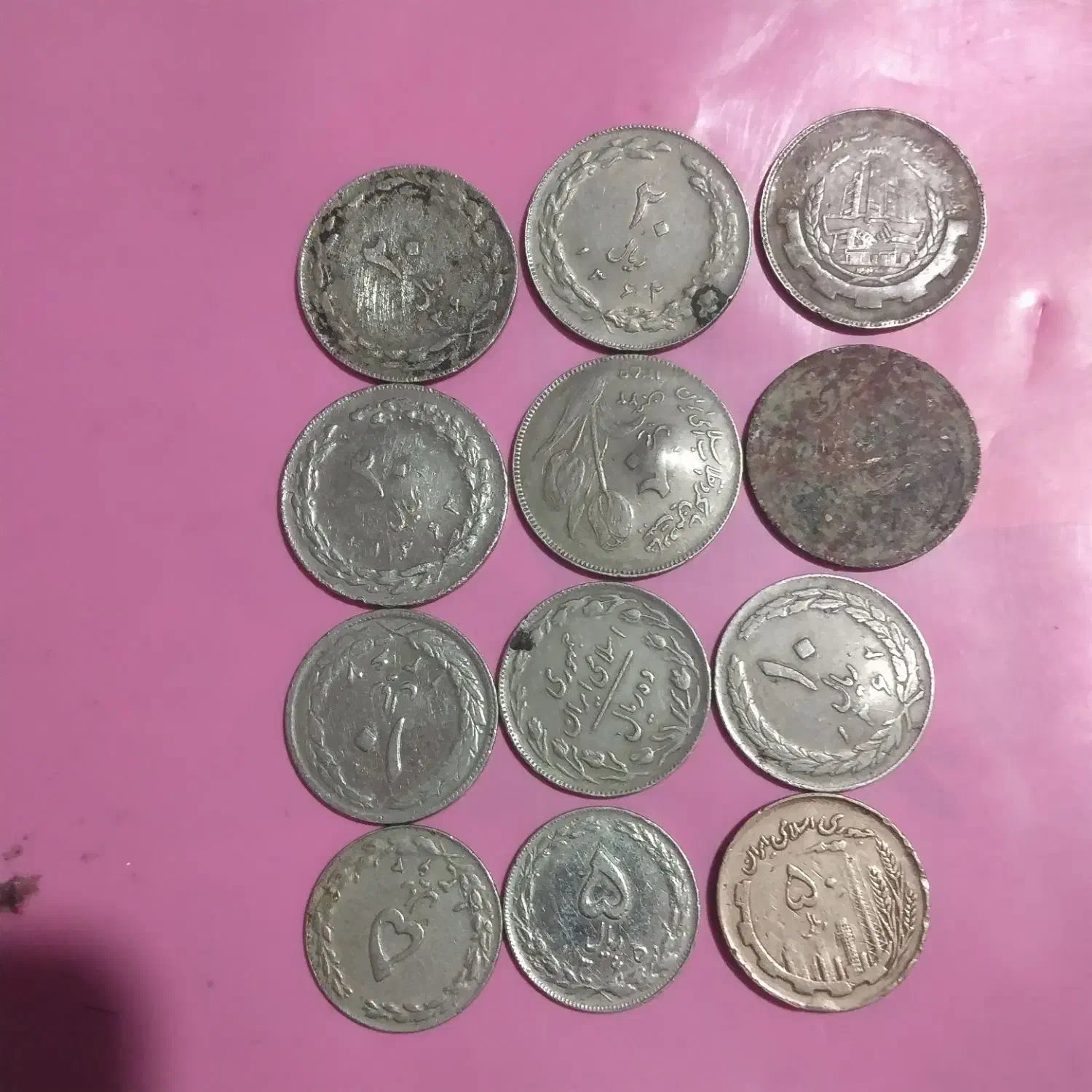 سکه ها و پول های قدیمی|کلکسیون سکه، تمبر، اسکناس|میاندوآب, |دیوار